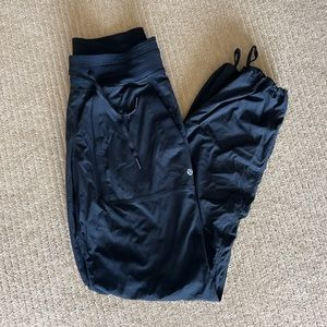 Lululemon Dance Studio Pant Sz 6